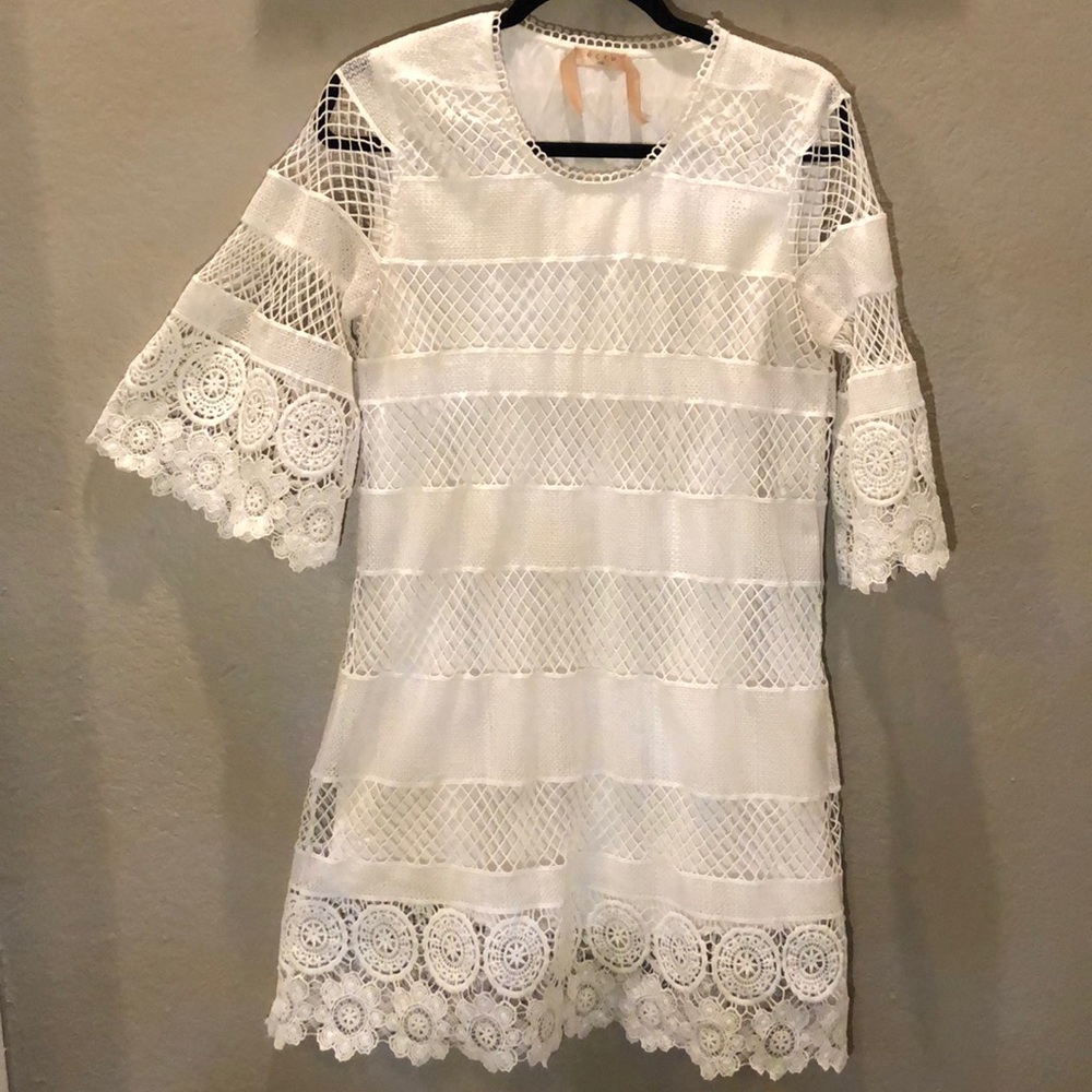 Ecru Lab Boho White Lace dress NWOT